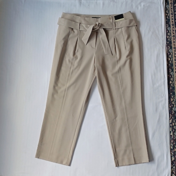 Lane Bryant Cropped Wide Waistband Pant NWT- Sz. 18 - Picture 2 of 10